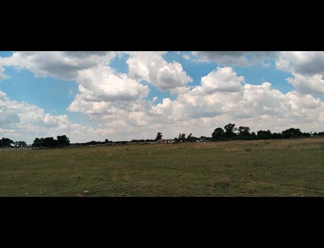 26,475M² VACANT LAND FOR SALE IN BOLTONWOLD